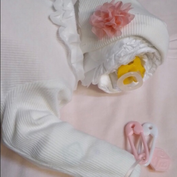 Diaper baby!!Great gift for anyone expecting - Picture 9 of 13